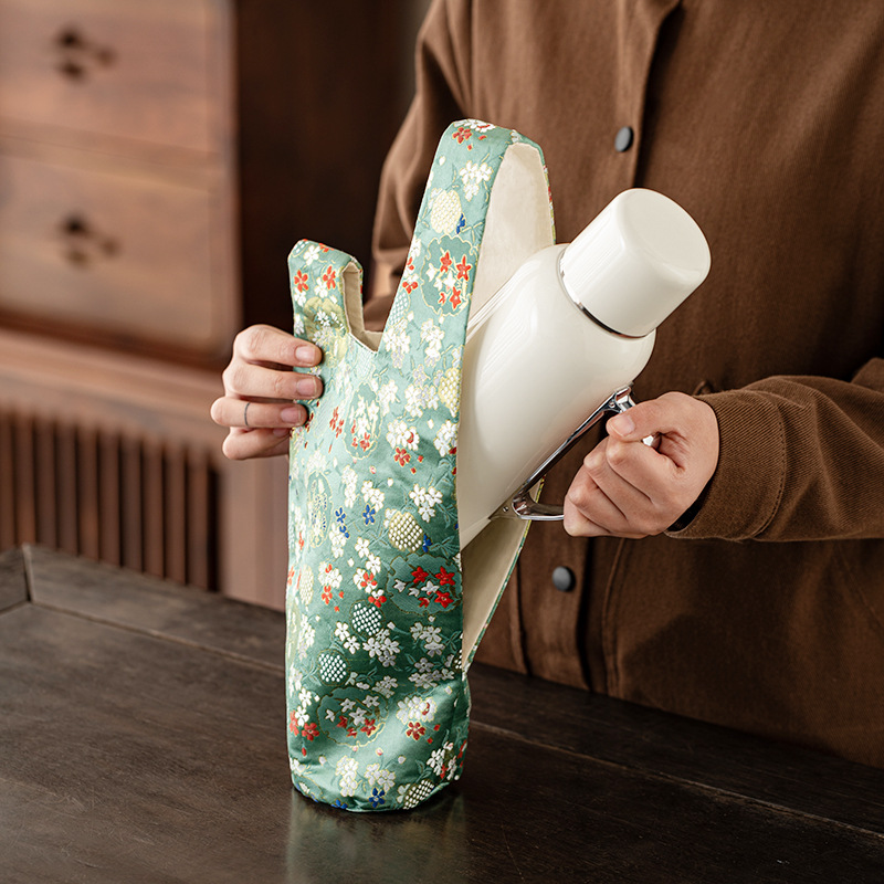 Luxury Bags Levels - Travel thermos cup bag large liter