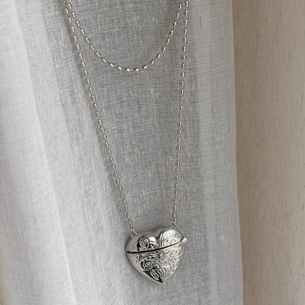 Openable Heart Locket Necklace - огляд і ціна Luxury Bags Photos