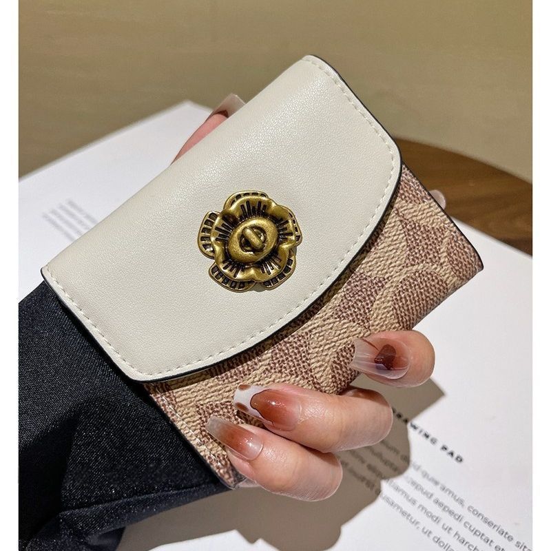 High End Camellia Organ Card B - огляд і ціна Luxury Bags Photos