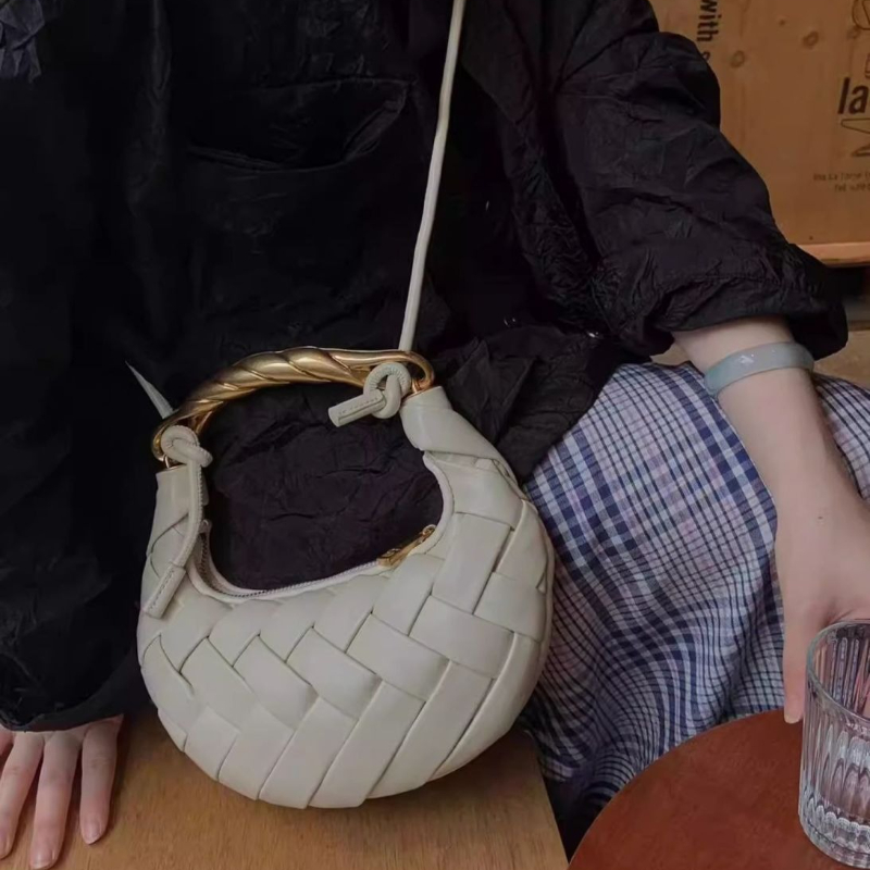 Portable Woven Bag Women's New - огляд і ціна Luxury Bags Levels