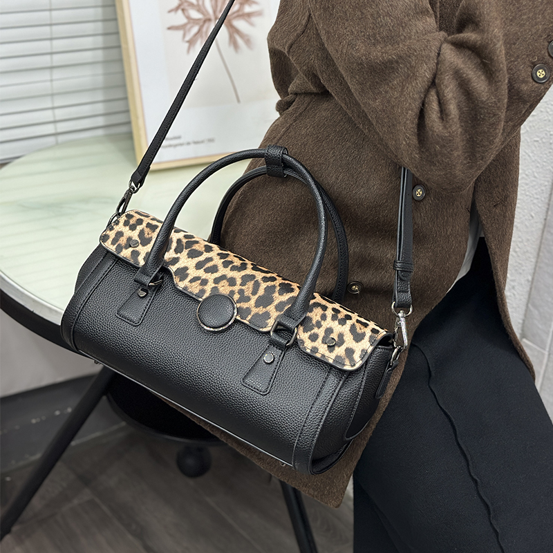 Vintage Leopard Print Patchwor - огляд і ціна Luxury Bags Vegan Leather